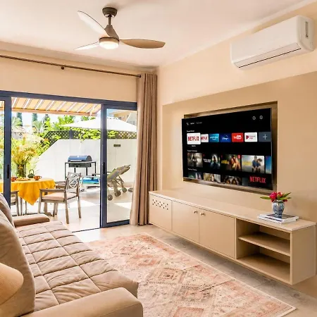 Apartman Seasons Boutique Terrace & Pool Hlóraka