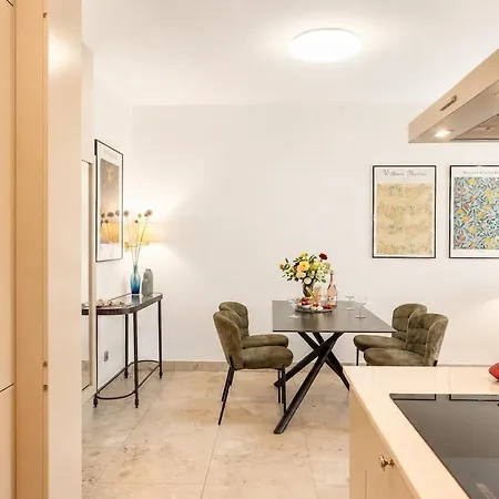 Apartman Seasons Boutique Terrace & Pool *