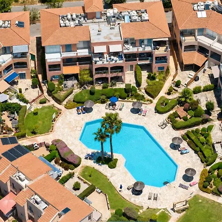 Seasons Boutique Terrace & Pool * Hlóraka