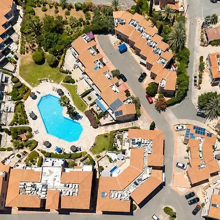 Seasons Boutique Terrace & Pool Apartman Hlóraka